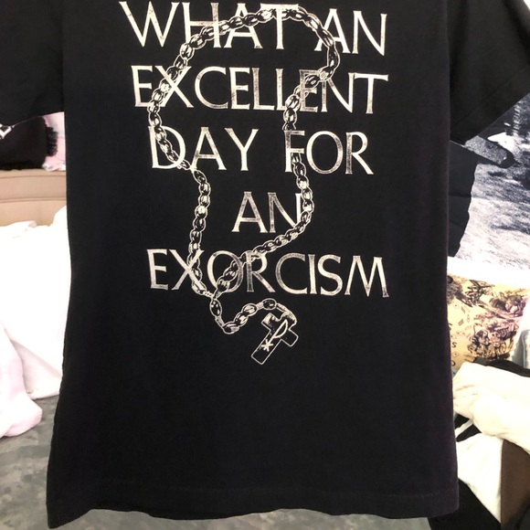 🖤5 for $20🖤 “The Exorcist” Cross Horror T-Shirt - Picture 4 of 5